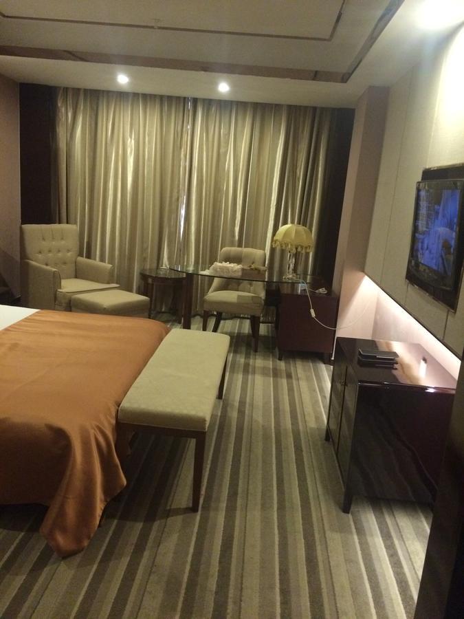 Wuxi Xinwang Hotel Exterior photo